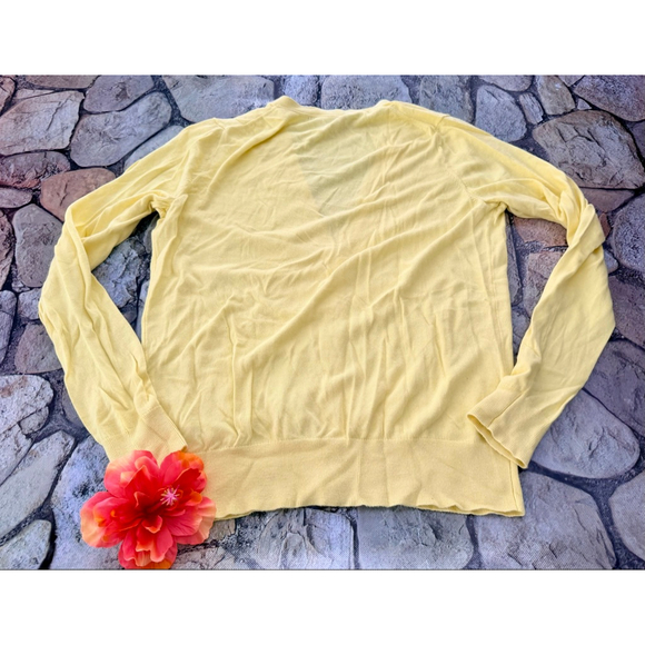 BANANA REPUBLIC YELLOW CARDIGAN - Picture 4 of 5